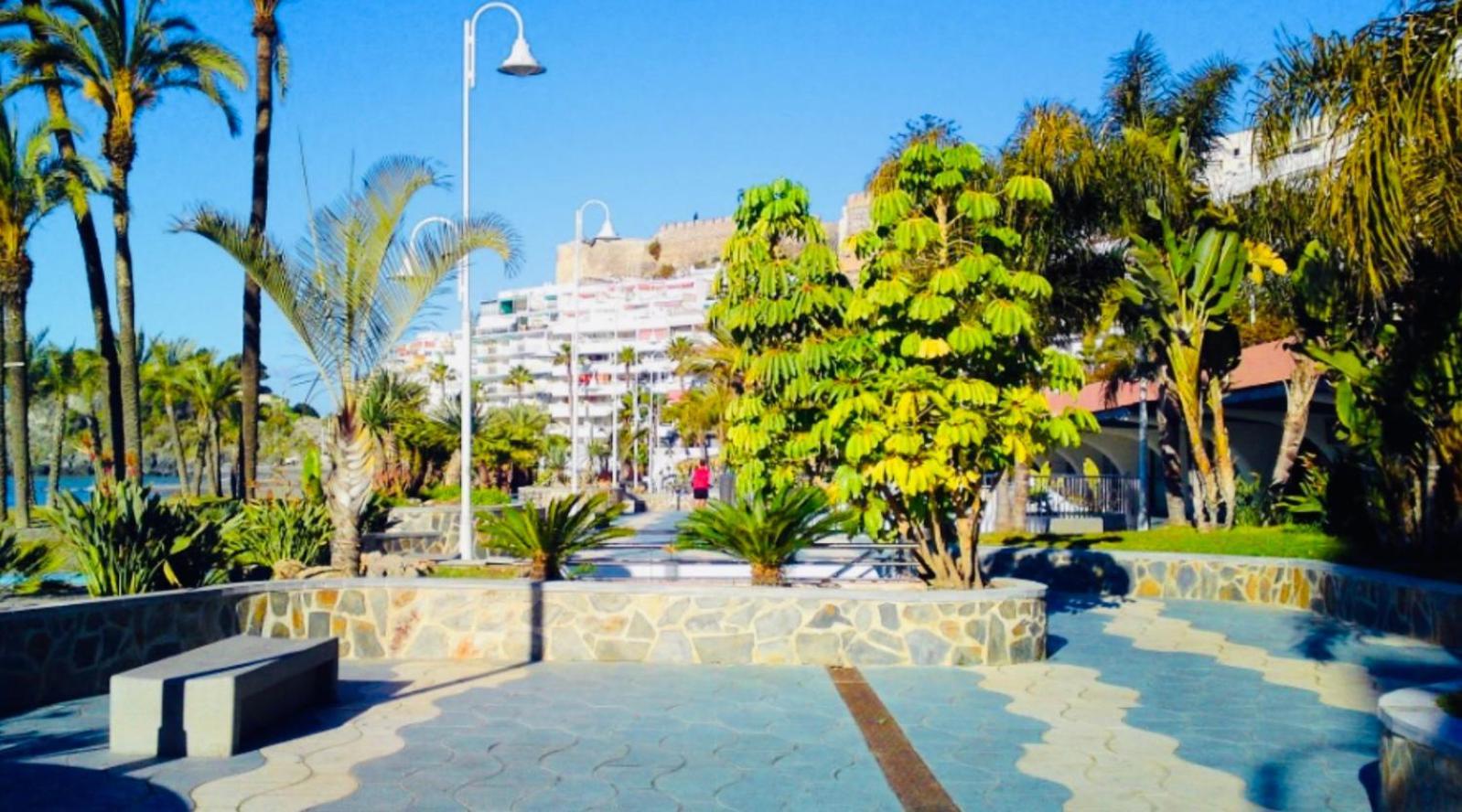 Amelia de Mar Parking Apartment Almunecar Bagian luar foto